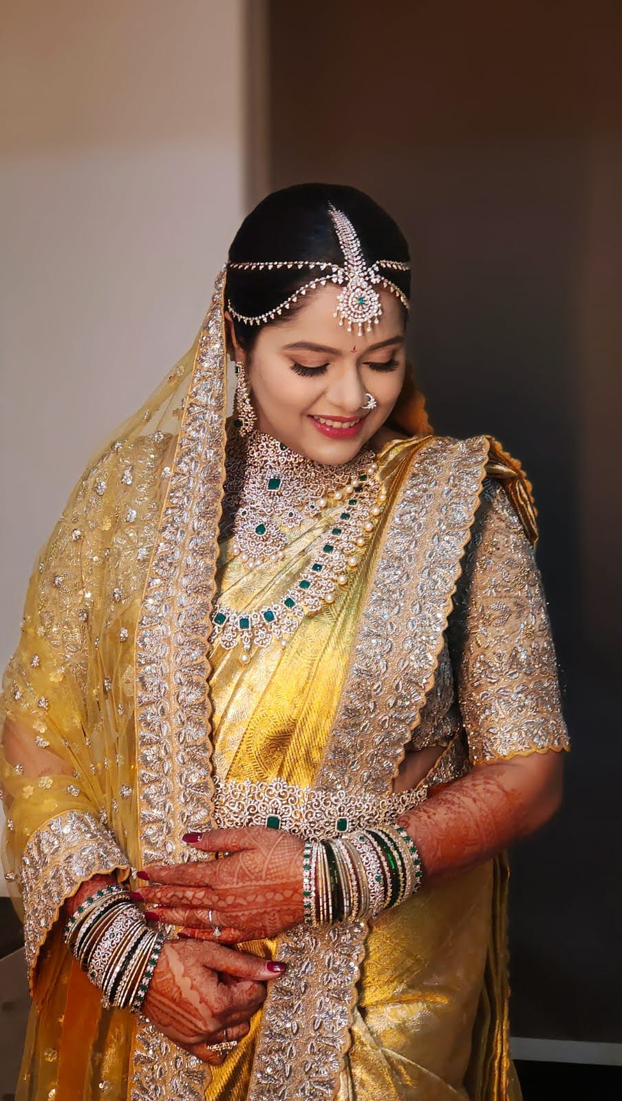 #bridlastyling #bridalfashion #brideandgroom #weddings #indianweddings #weddinginindia #indianbride #indiangroom
#styledbyektanahar